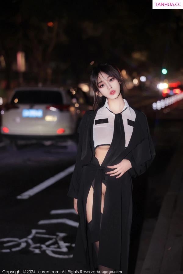   [XiuRen]高清写真图 2024.03.21 No.8265 王心悦 美腿黑丝第18张图片
